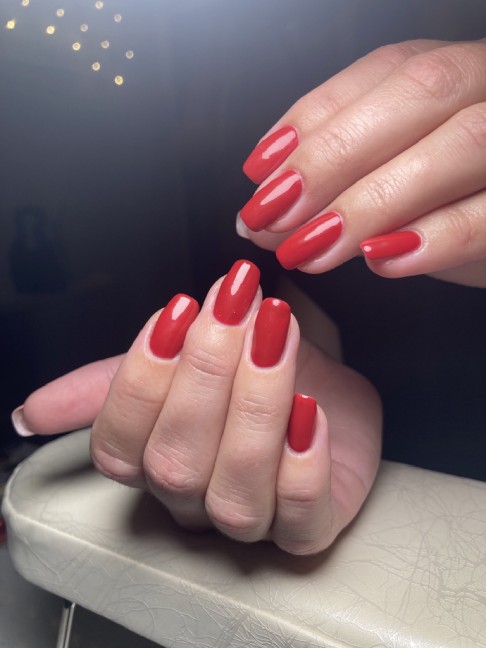 Erősített- és sima gél lakkozás Erősített- és sima gél lakkozás